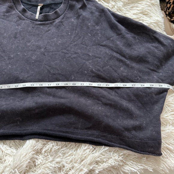 Free People Glorious Sleeves Boho Oversized Sweatshirt Size Small - Picture 11 of 12